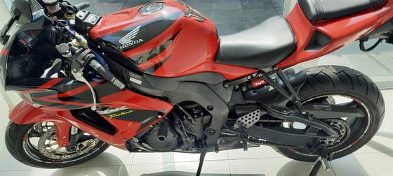 HONDA CBR 1000RR 